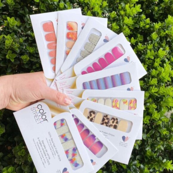 COLOR STREET NAILS - Picture 1 of 1